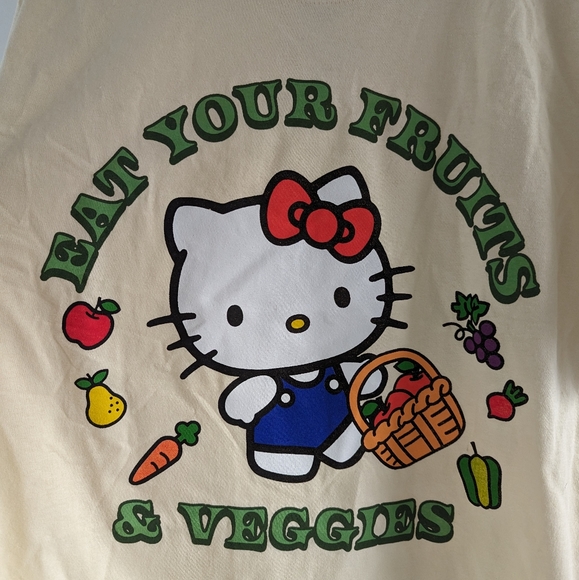 BNWT Hello Kitty Eat Your Fruits & Veggies Cotton T-Shirt - Size Small - Picture 3 of 5